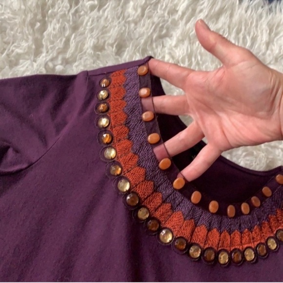 Anna Sui Purple Top/Tee/T shirt Sz S Embellished Crystals Embroidered Neckline - Picture 5 of 12